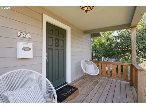 5305 NE 27th Avenue Portland OR 97211