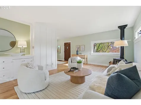 5305 NE 27th Avenue Portland OR 97211