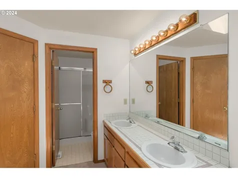 12720 Se Opal Way Clackamas OR 97015