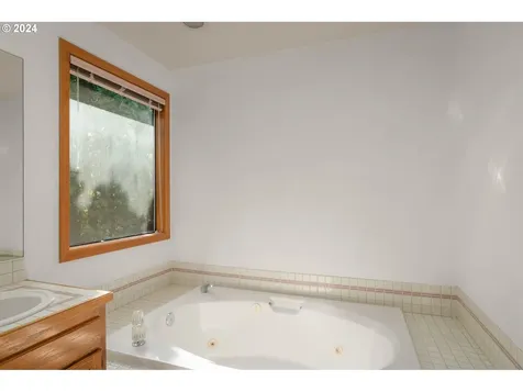 12720 Se Opal Way Clackamas OR 97015