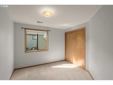 12720 Se Opal Way Clackamas OR 97015