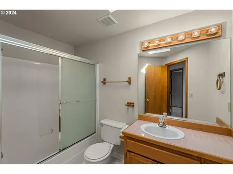 12720 Se Opal Way Clackamas OR 97015