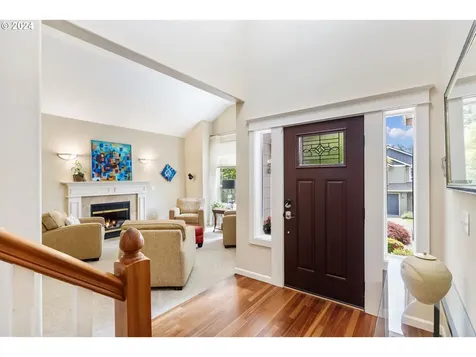 8747 NW Kearney Street Portland OR 97229