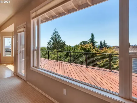 15915 Sw Hampshire Terrace Portland OR 97224
