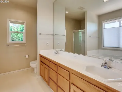 15915 Sw Hampshire Terrace Portland OR 97224