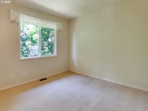 15915 Sw Hampshire Terrace Portland OR 97224