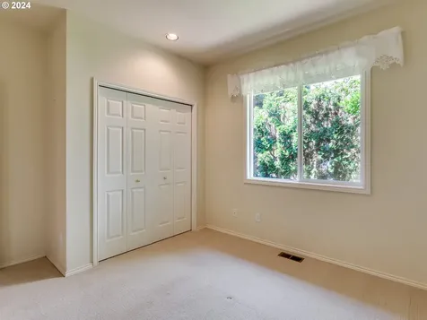 15915 Sw Hampshire Terrace Portland OR 97224