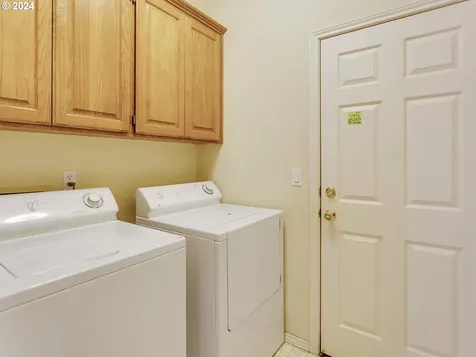 15915 Sw Hampshire Terrace Portland OR 97224