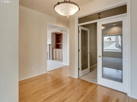 15915 Sw Hampshire Terrace Portland OR 97224