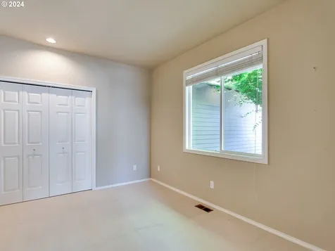15915 Sw Hampshire Terrace Portland OR 97224