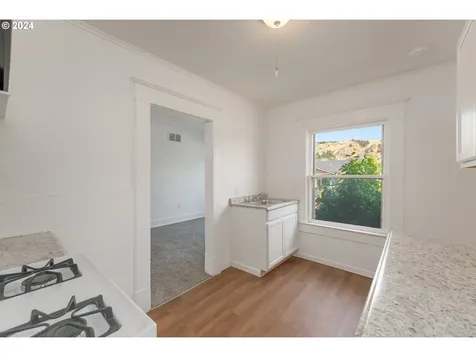 510 SE Floed Avenue Roseburg OR 97470