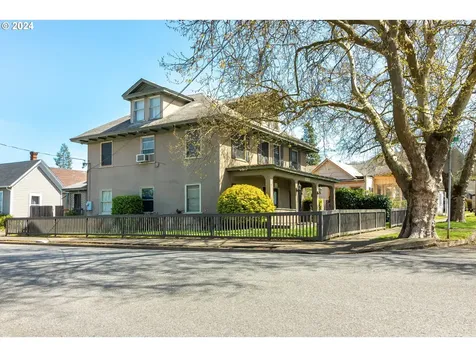 510 SE Floed Avenue Roseburg OR 97470