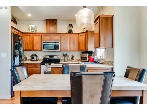 5433 Gould Avenue Eugene OR 97402