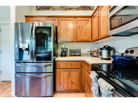 5433 Gould Avenue Eugene OR 97402
