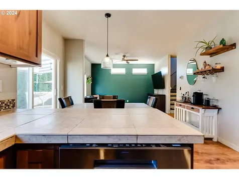 5433 Gould Avenue Eugene OR 97402