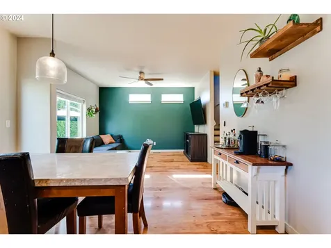 5433 Gould Avenue Eugene OR 97402