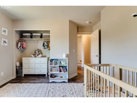 5433 Gould Avenue Eugene OR 97402
