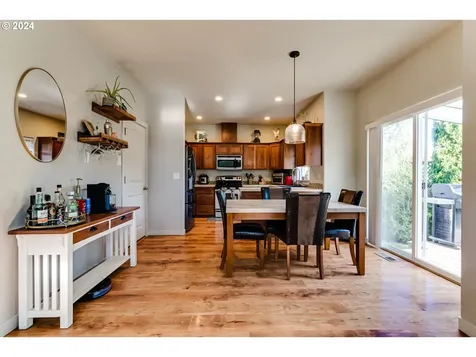 5433 Gould Avenue Eugene OR 97402
