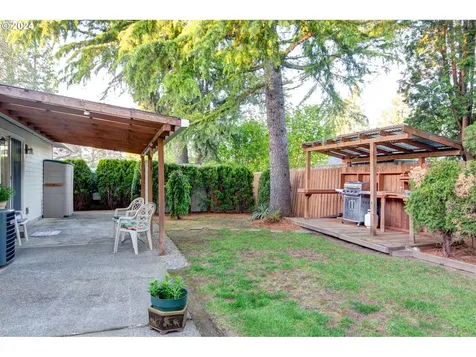 1584 Ne La Mesa Place Gresham OR 97030