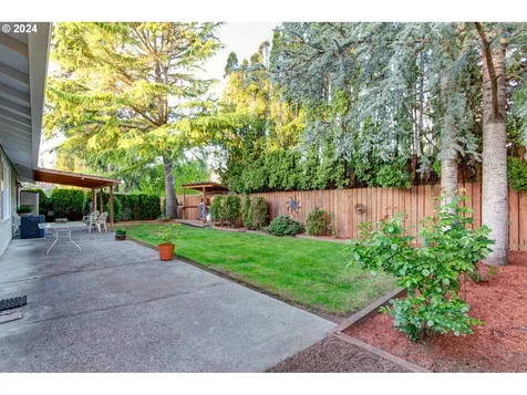 1584 Ne La Mesa Place Gresham OR 97030
