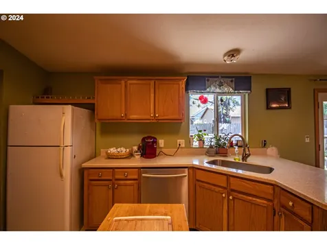 319 Hood Court Molalla OR 97038