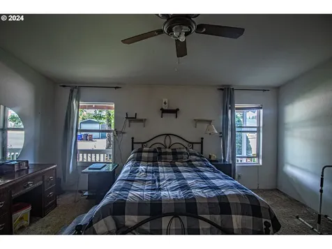 319 Hood Court Molalla OR 97038