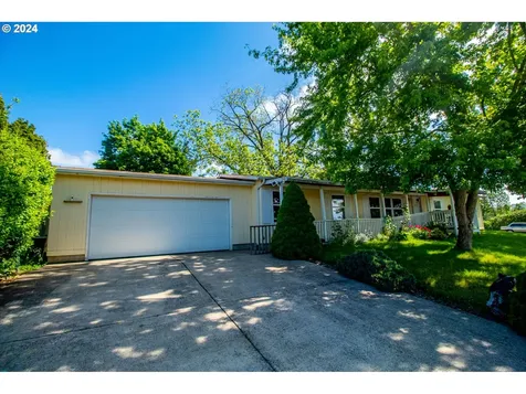 319 Hood Court Molalla OR 97038
