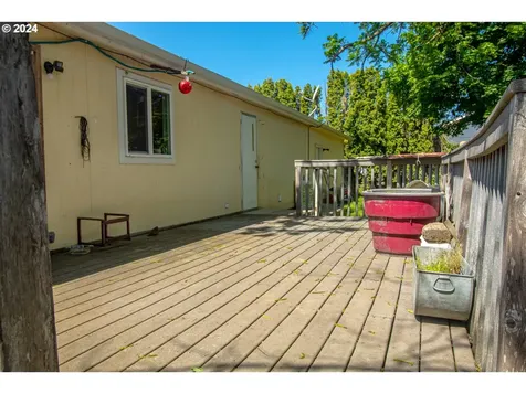 319 Hood Court Molalla OR 97038