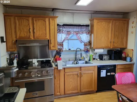 634 E Main Street Sheridan OR 97378