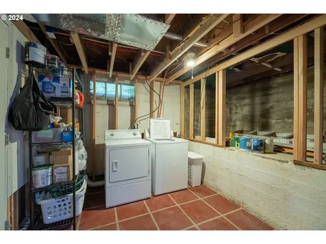 814 17th Street Hood River OR 97031