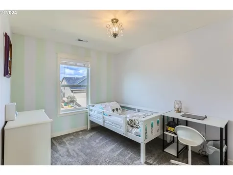 887 E 16th Street Lafayette OR 97127