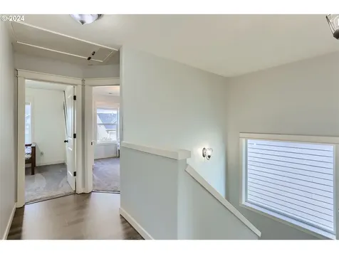887 E 16th Street Lafayette OR 97127