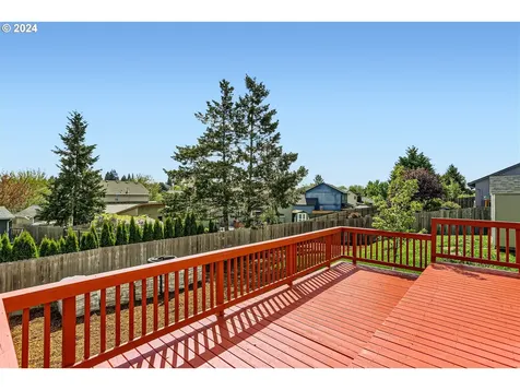 887 E 16th Street Lafayette OR 97127
