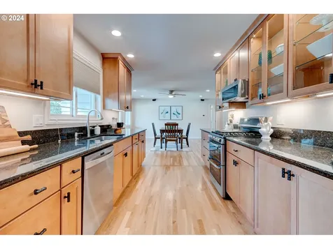 10320 Sw Homestead Lane Beaverton OR 97008