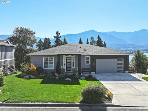 220 NE Lower Basso Circle Stevenson WA 98648