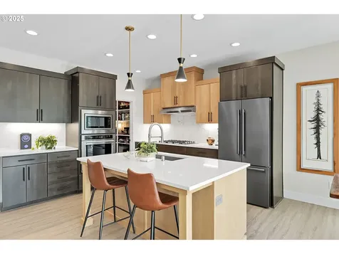 220 NE Lower Basso Circle Stevenson WA 98648