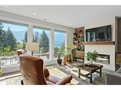 220 NE Lower Basso Circle Stevenson WA 98648