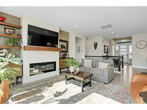 220 NE Lower Basso Circle Stevenson WA 98648