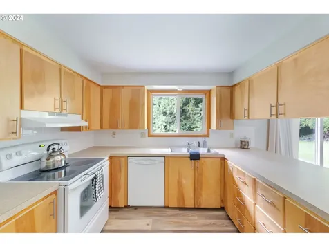 801 N 23rd Avenue Kelso WA 98626