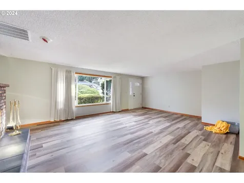 801 N 23rd Avenue Kelso WA 98626