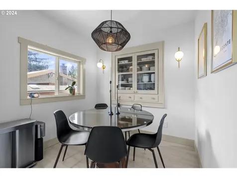 6105 N Delaware Avenue Portland OR 97217