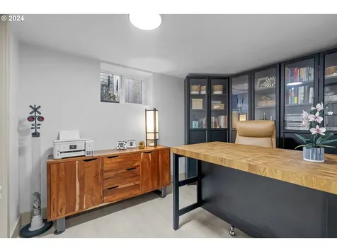 6105 N Delaware Avenue Portland OR 97217