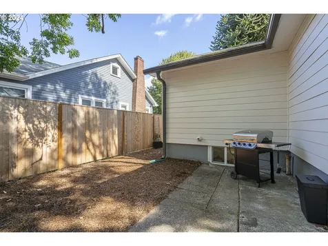6105 N Delaware Avenue Portland OR 97217