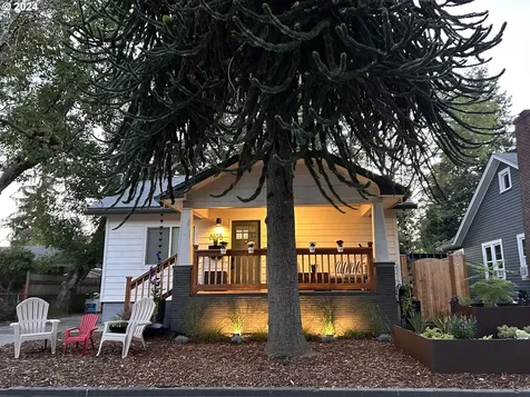6105 N Delaware Avenue Portland OR 97217
