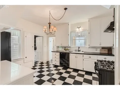 14245 Nw Belle Court Portland OR 97229