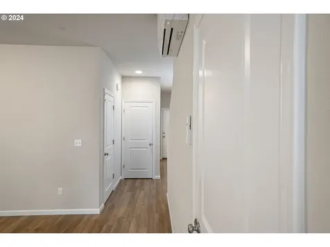 5718 Joynak Street S Salem OR 97306