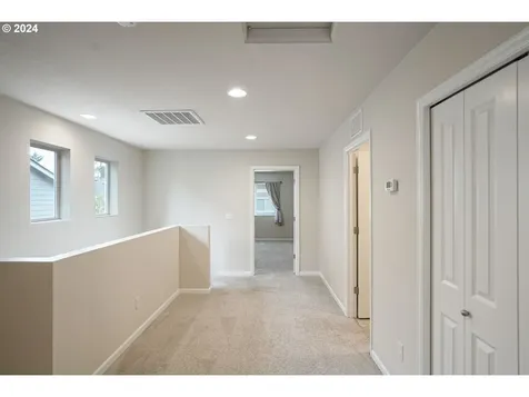 5718 Joynak Street S Salem OR 97306
