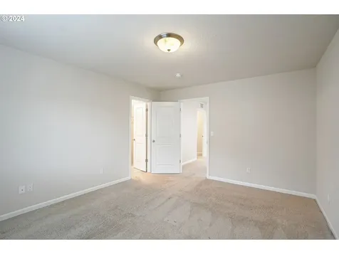 5718 Joynak Street S Salem OR 97306