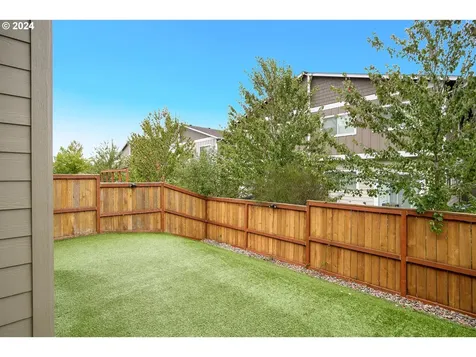 5718 Joynak Street S Salem OR 97306