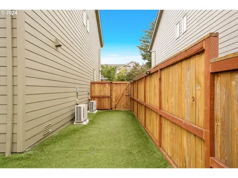 5718 Joynak Street S Salem OR 97306